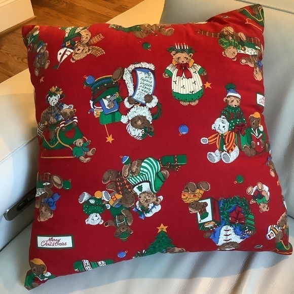 Riverdale Vintage Christmas Holiday Throw Pillow Made in USA - Picture 6 of 9